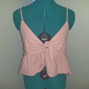 Romwe pink front tie top / Large womens